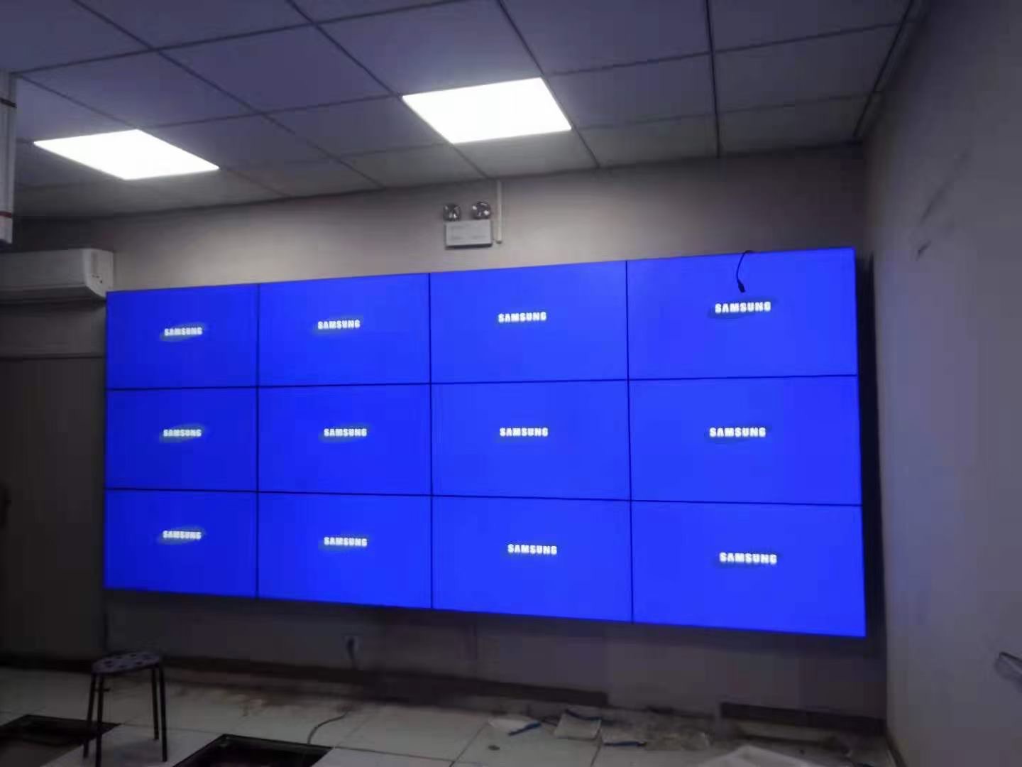 北京某大厦监控室液晶拼接屏